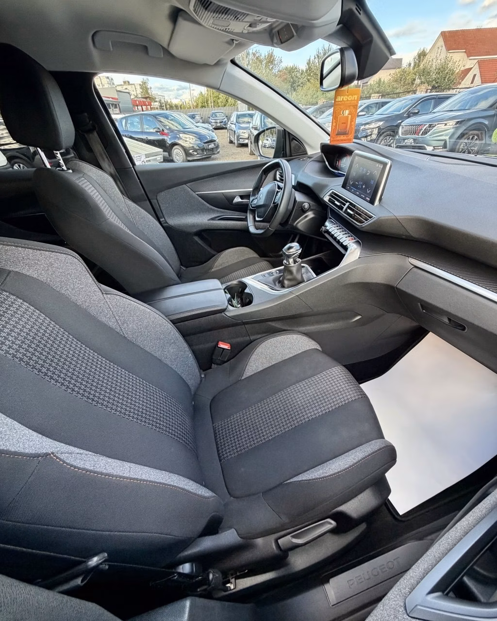 Peugeot 3008 фото 10
