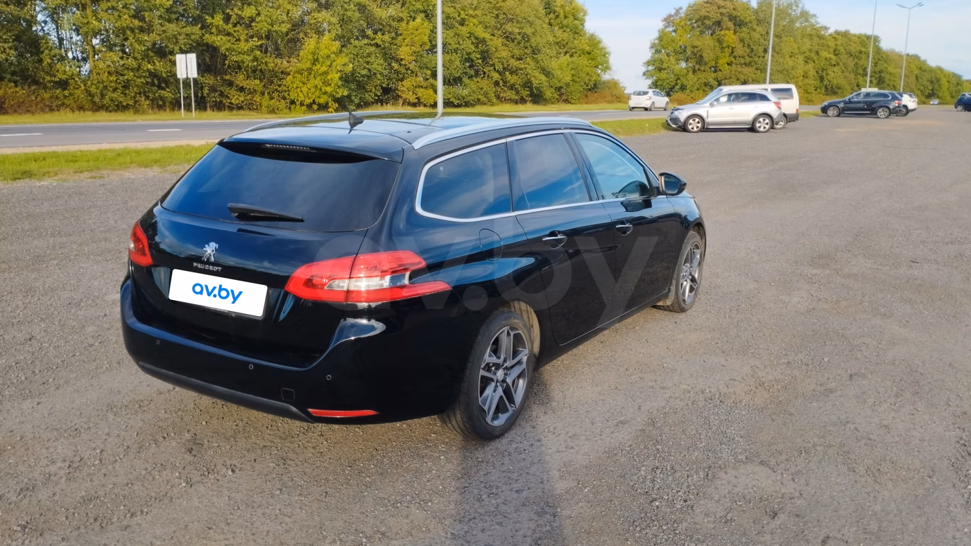 Peugeot 308 фото 8