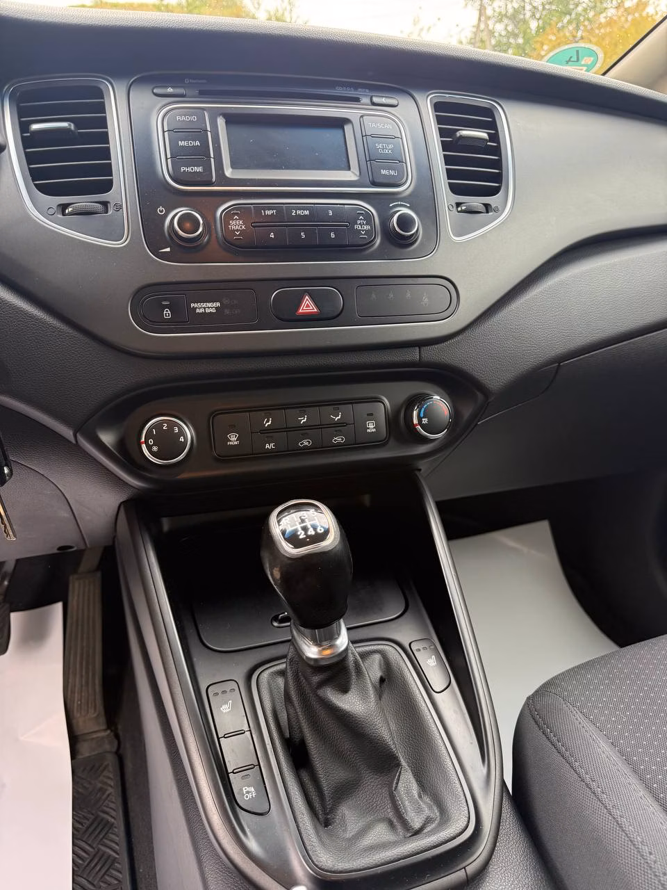 Kia Carens фото 13