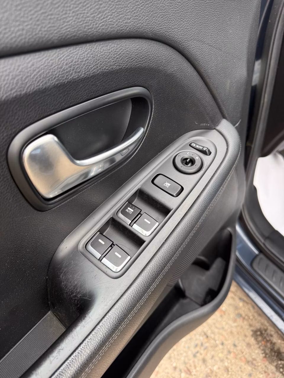 Kia Carens фото 14