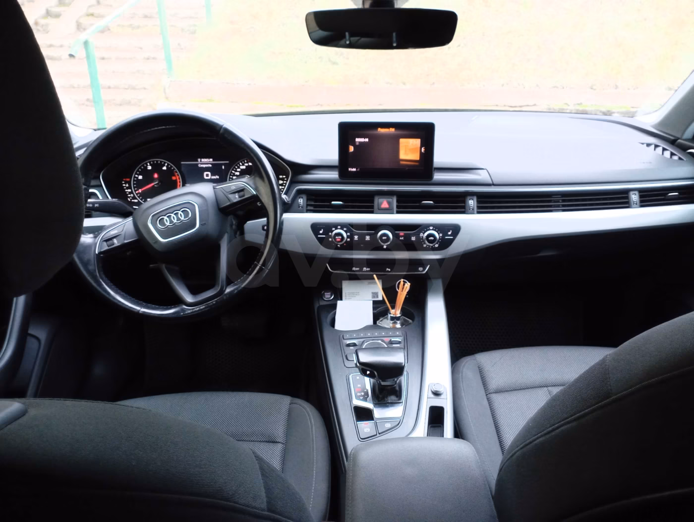 Audi A4 фото 7