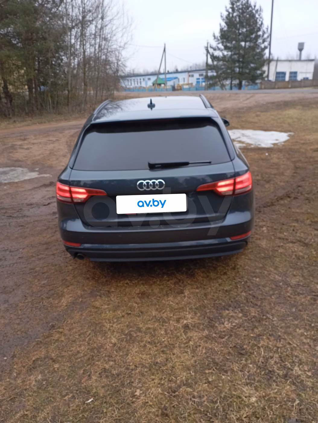 Audi A4 фото 5