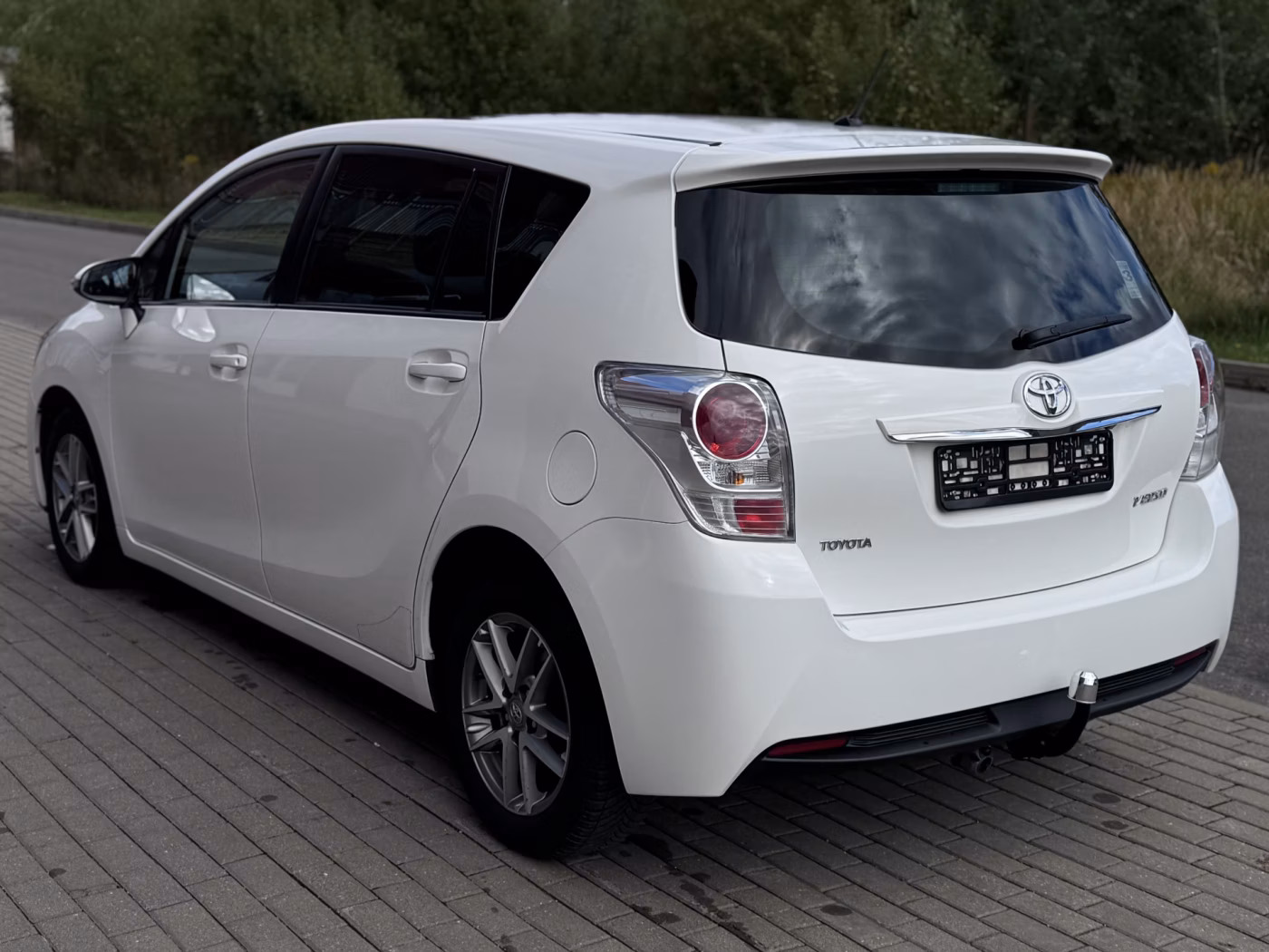 Toyota Verso фото 7
