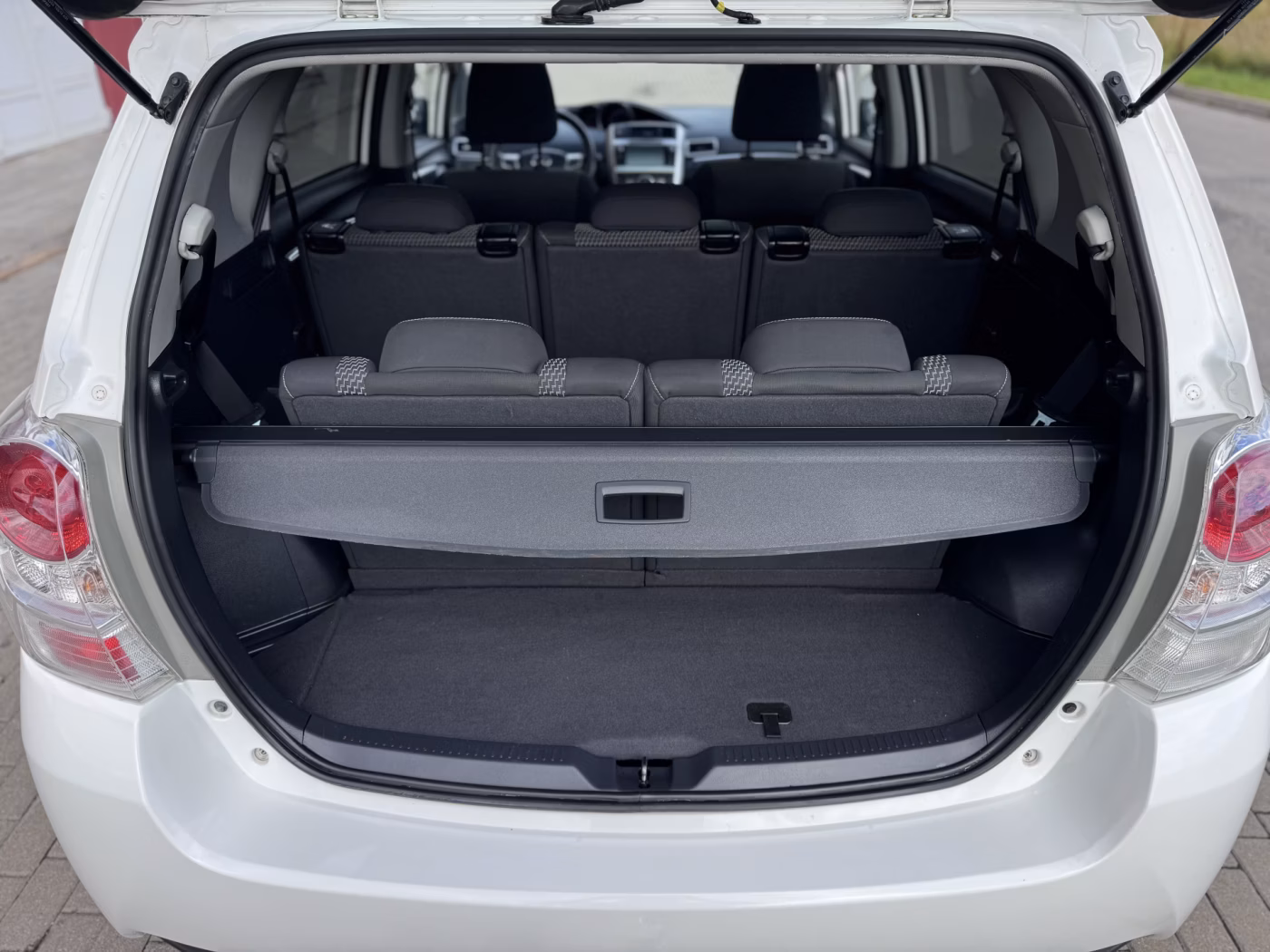 Toyota Verso фото 17