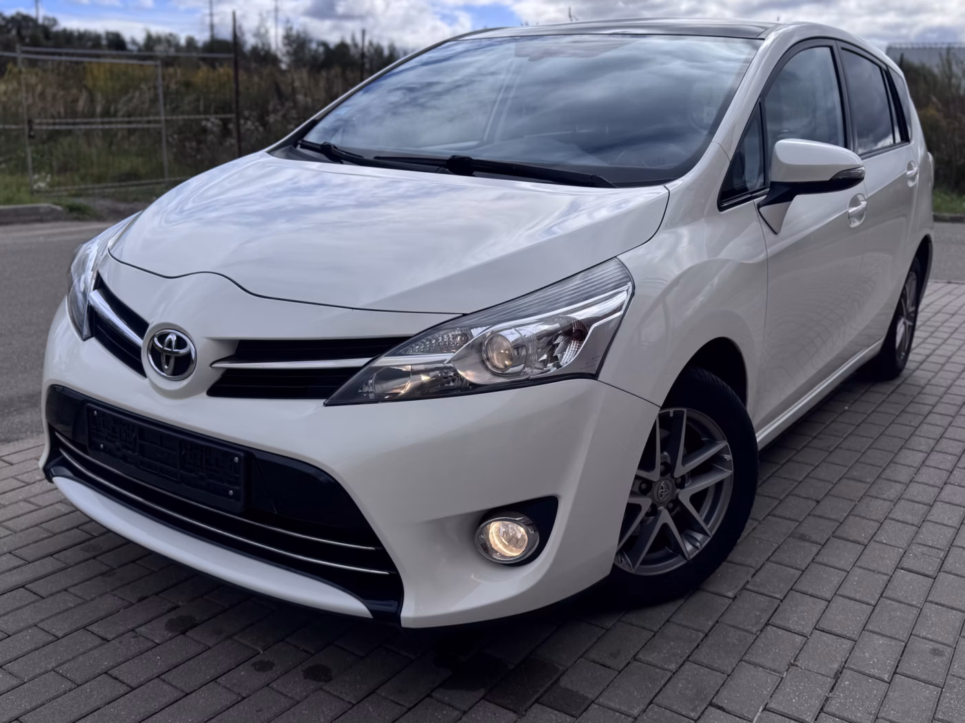 Toyota Verso фото 24