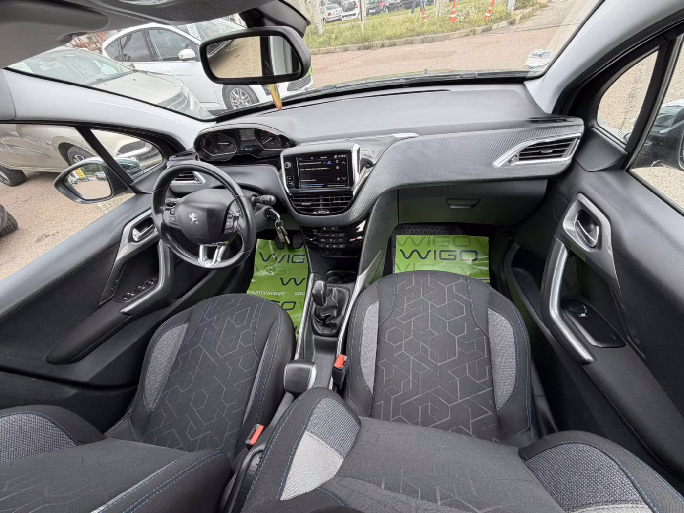 Peugeot 2008 фото 17
