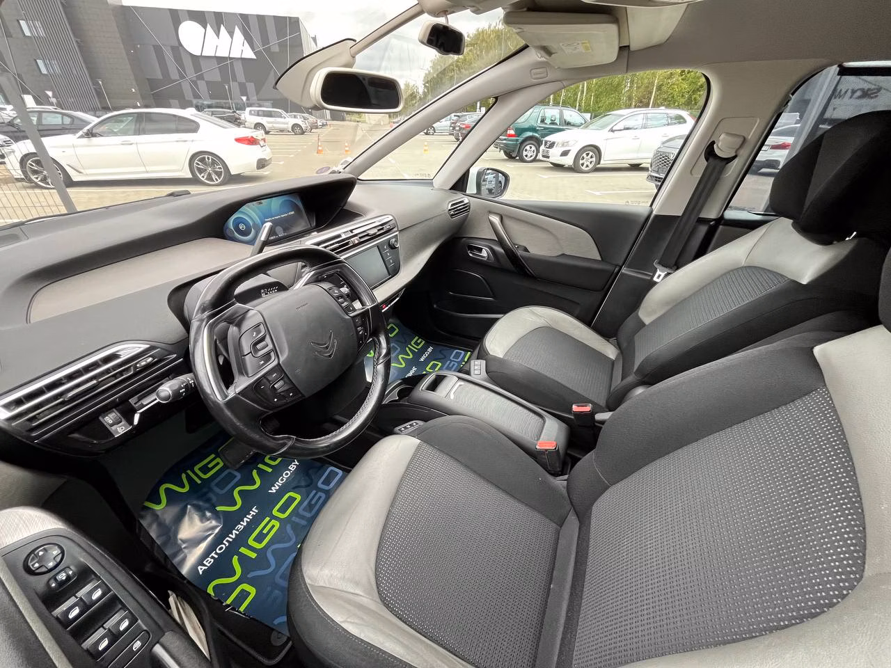 Citroen C4 Picasso фото 9