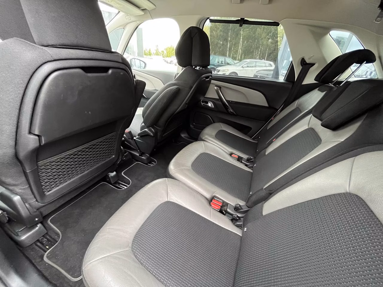 Citroen C4 Picasso фото 10