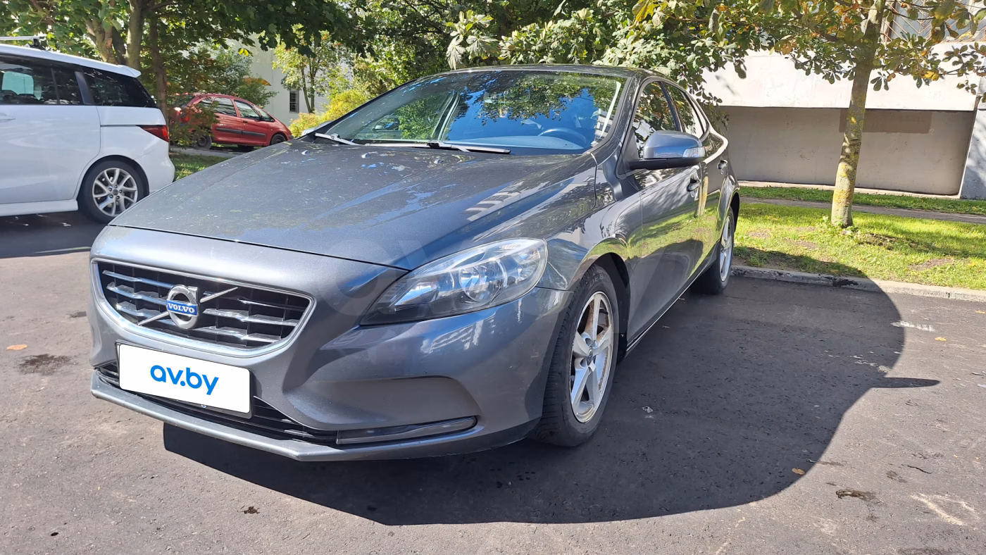 Volvo V40