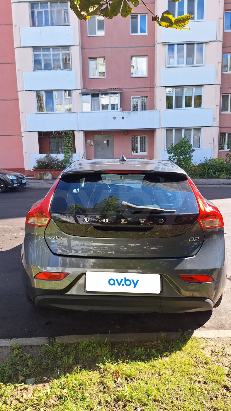 Volvo V40 фото 4