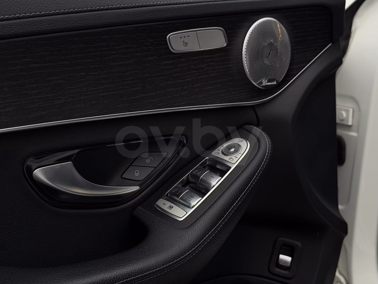 Mercedes-Benz C-Класс фото 12