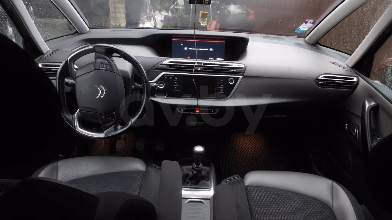 Citroen C4 Picasso фото 9