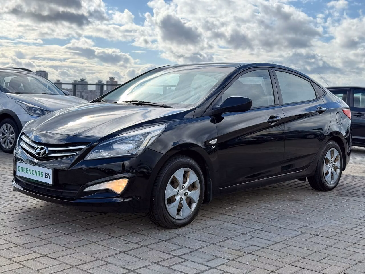 Hyundai Solaris фото 3