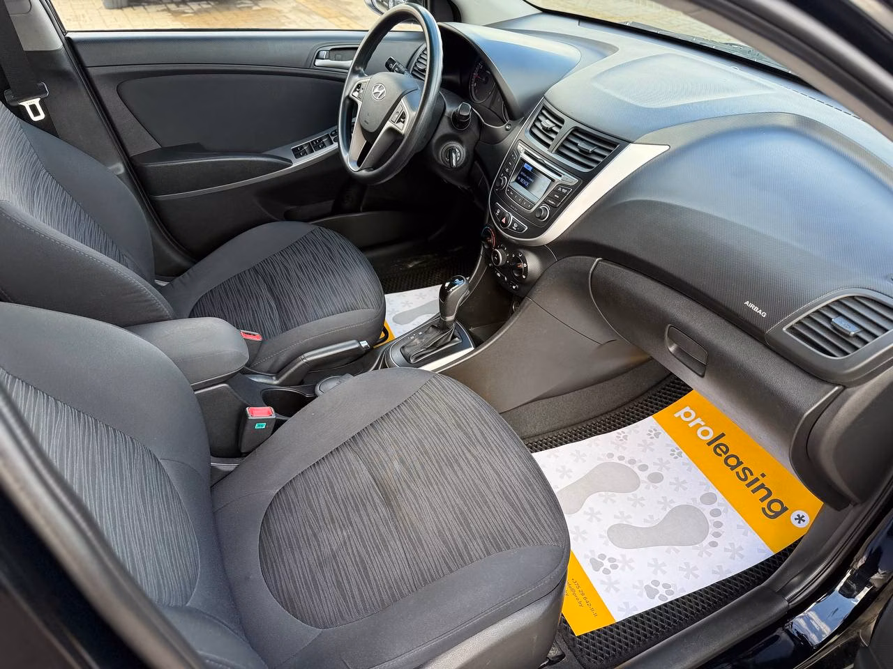 Hyundai Solaris фото 10