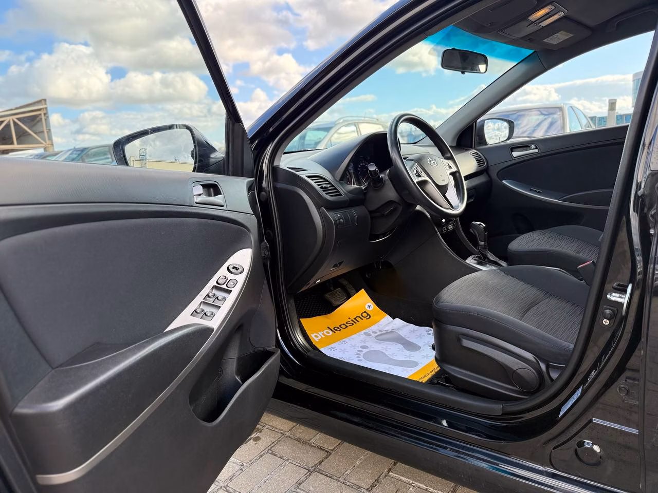 Hyundai Solaris фото 24