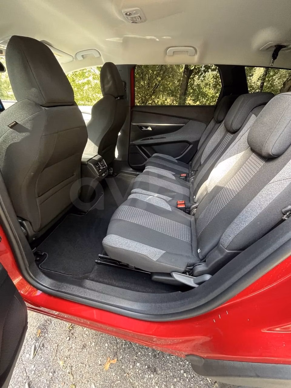 Peugeot 5008 фото 11