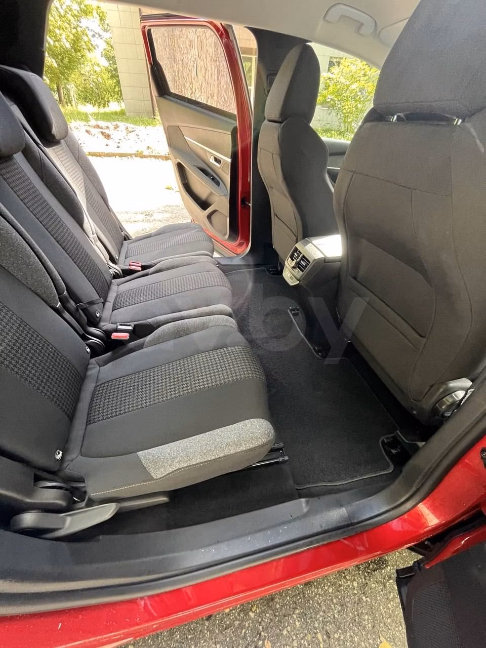 Peugeot 5008 фото 10