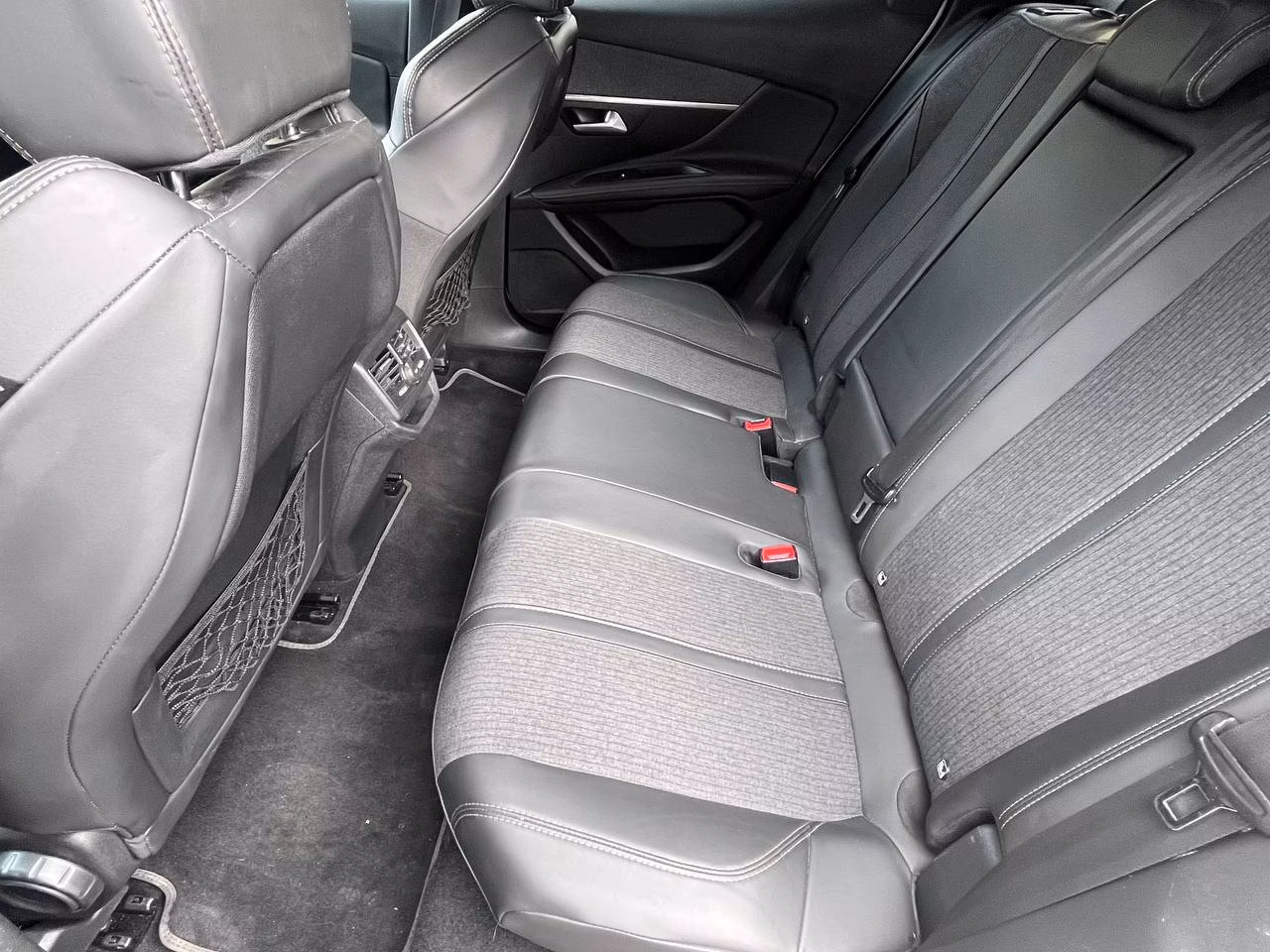 Peugeot 3008 фото 8