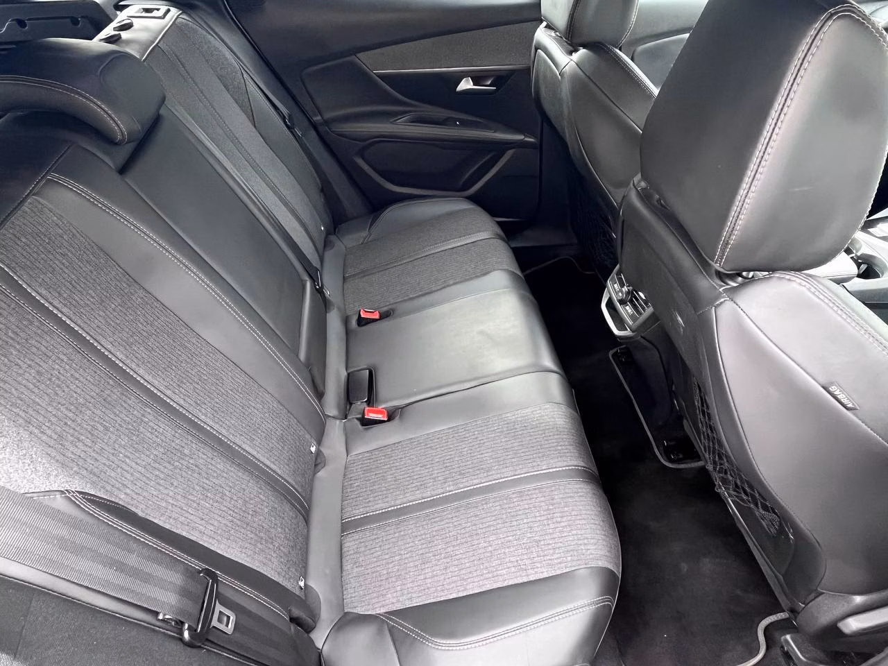 Peugeot 3008 фото 9