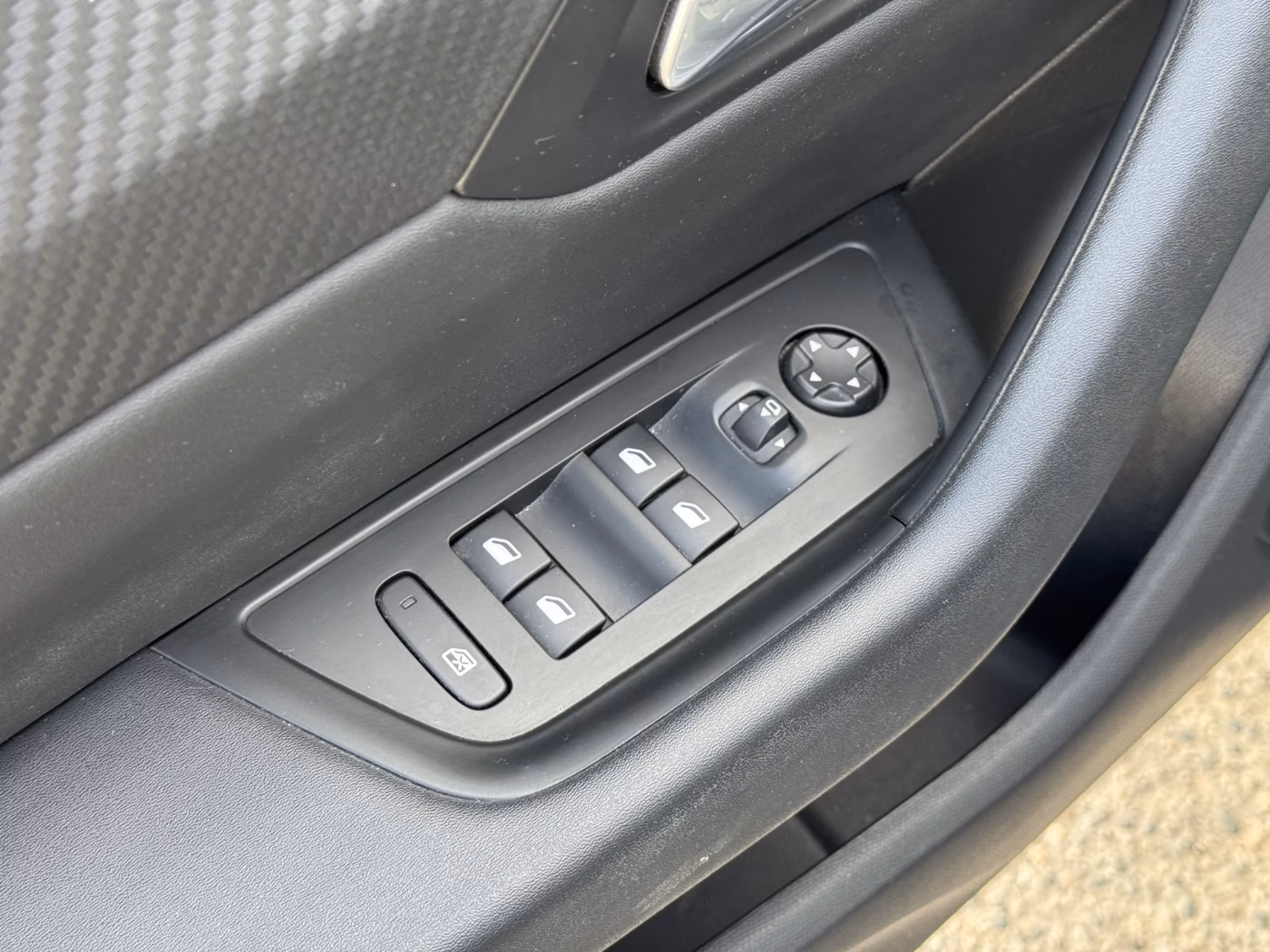 Peugeot 508 фото 12