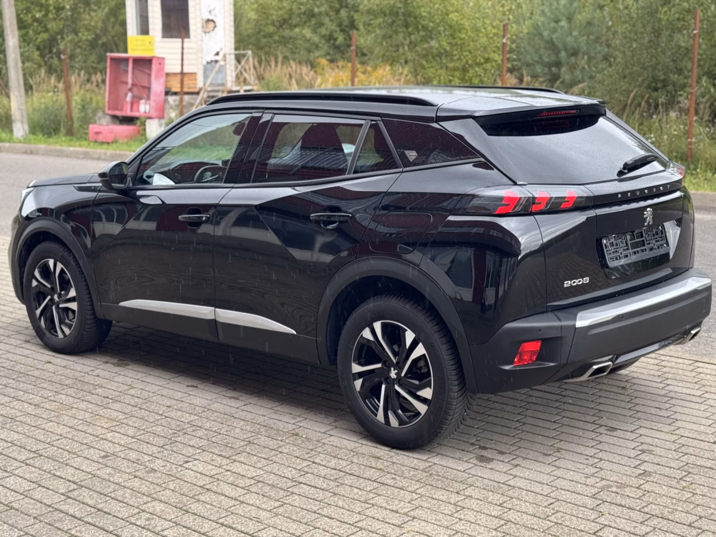 Peugeot 2008 фото 3