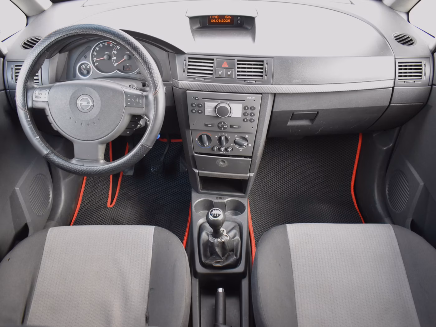 Opel Meriva фото 9