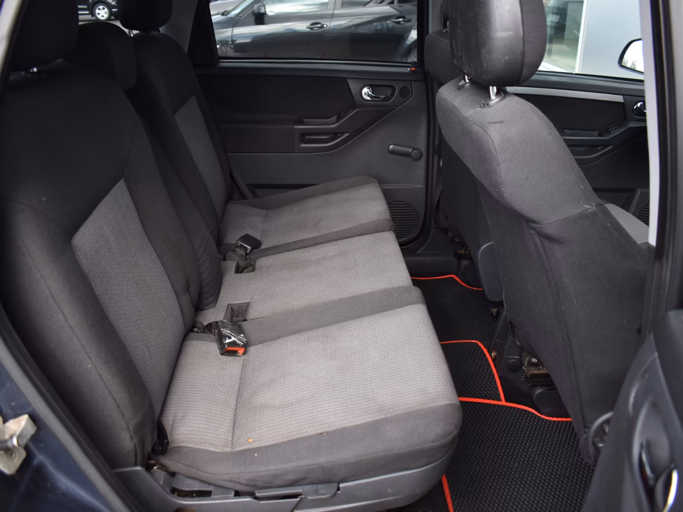 Opel Meriva фото 11