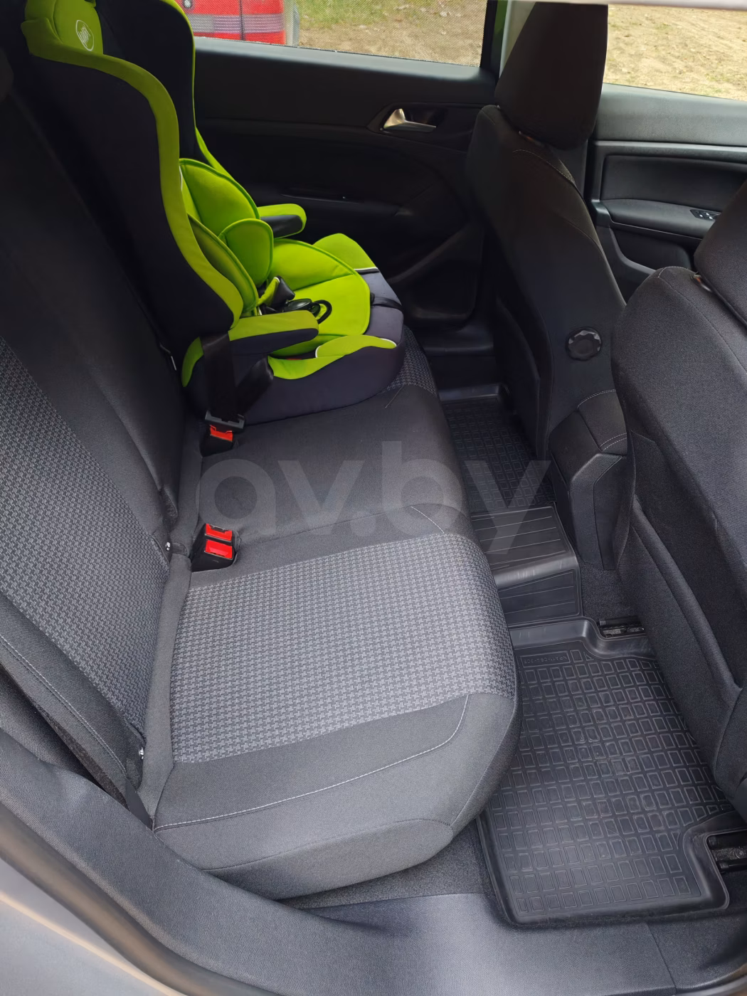 Peugeot 308 фото 8