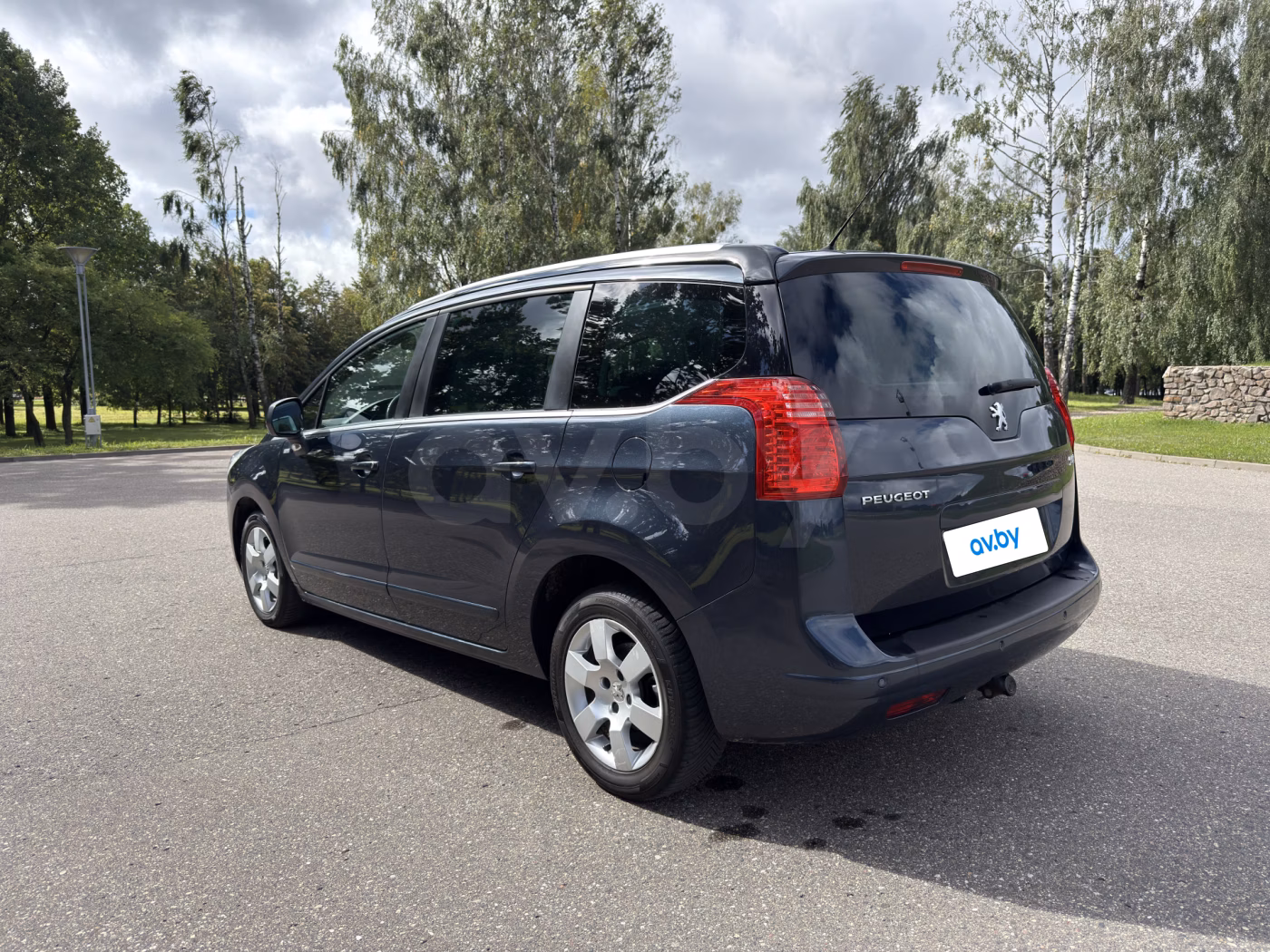 Peugeot 5008 фото 3