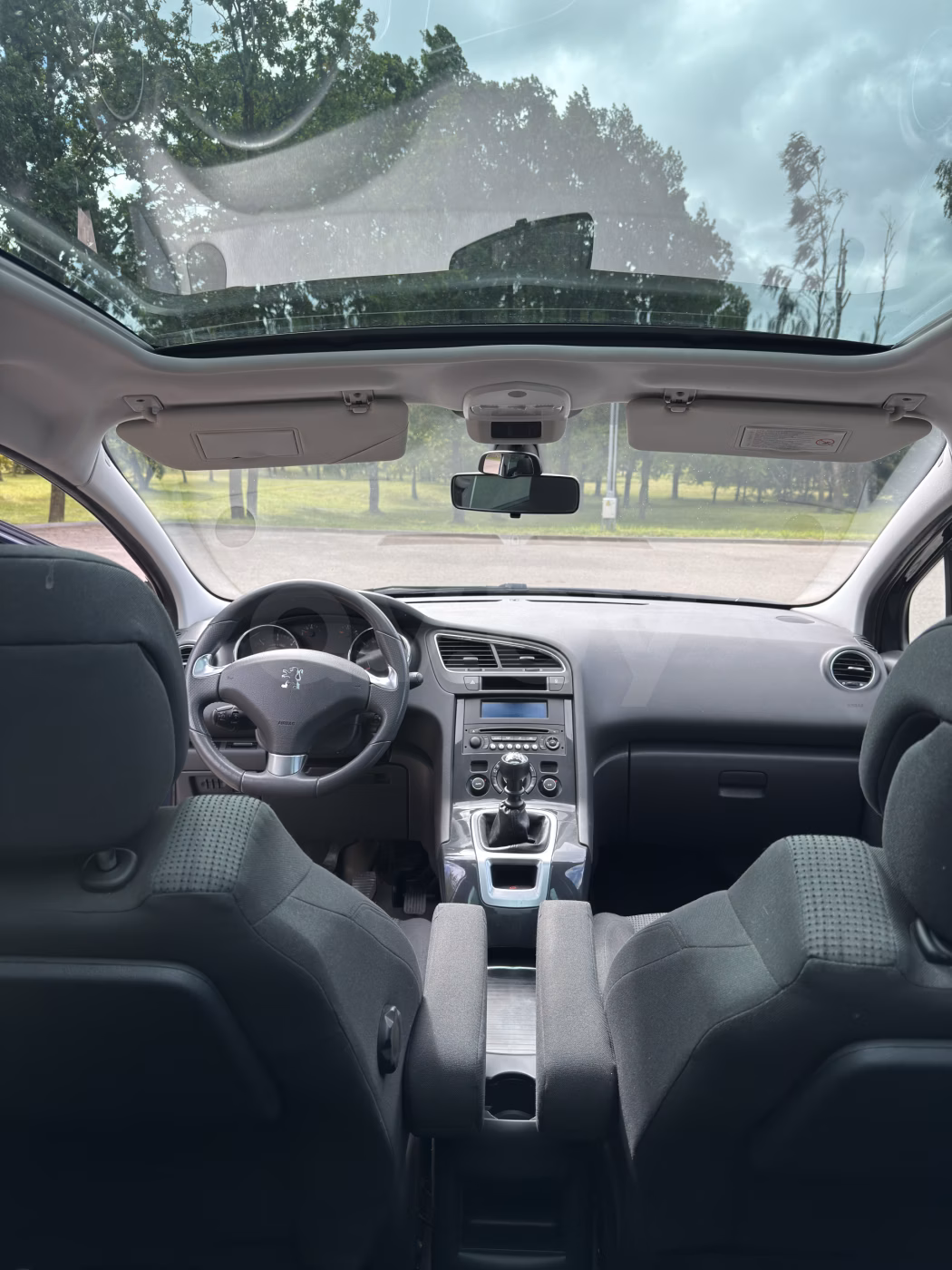 Peugeot 5008 фото 13