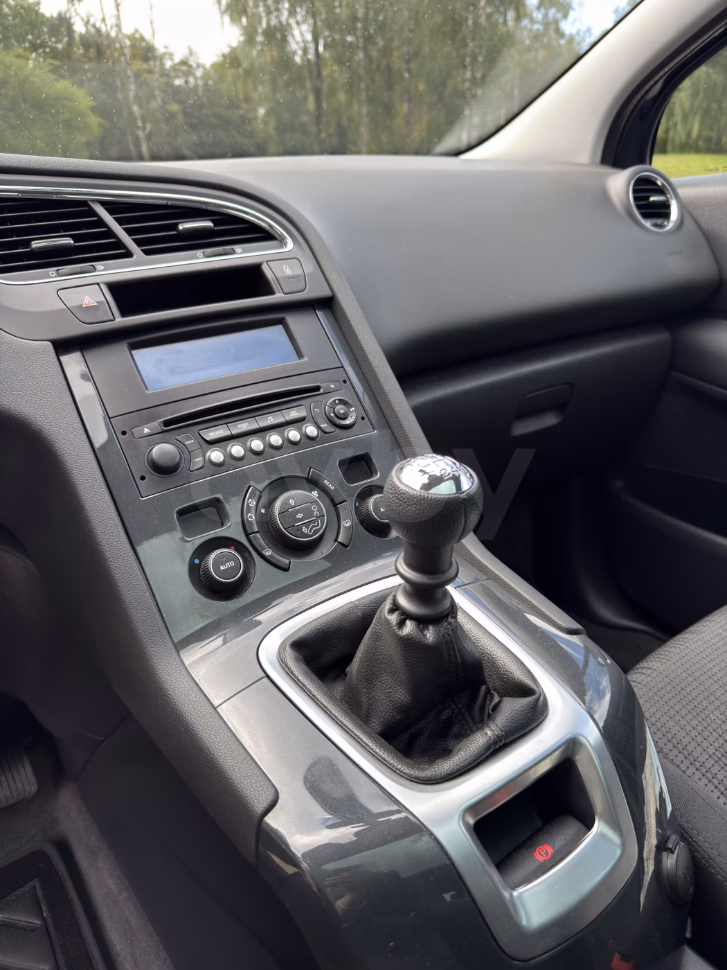 Peugeot 5008 фото 14