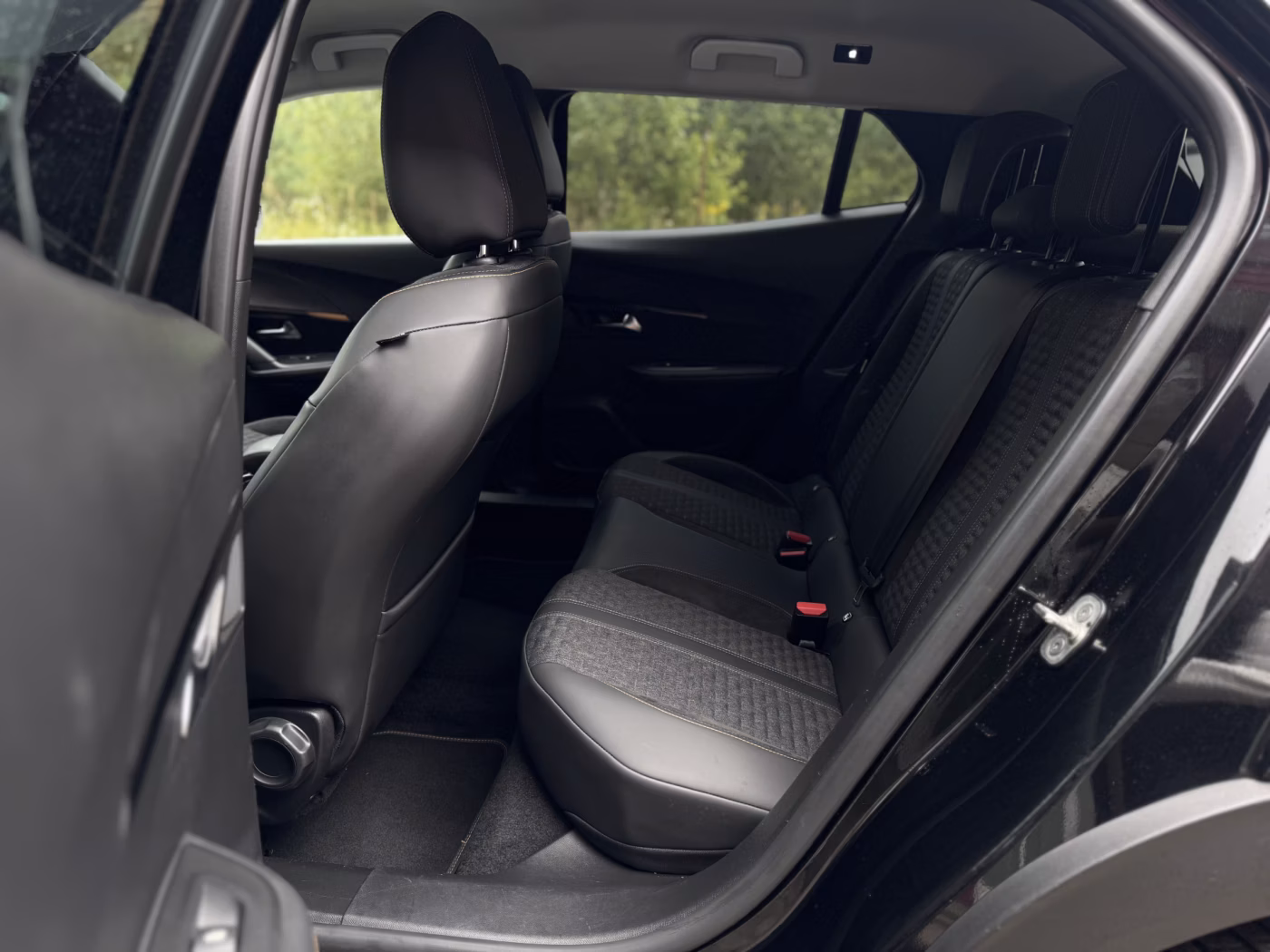 Peugeot 2008 фото 18