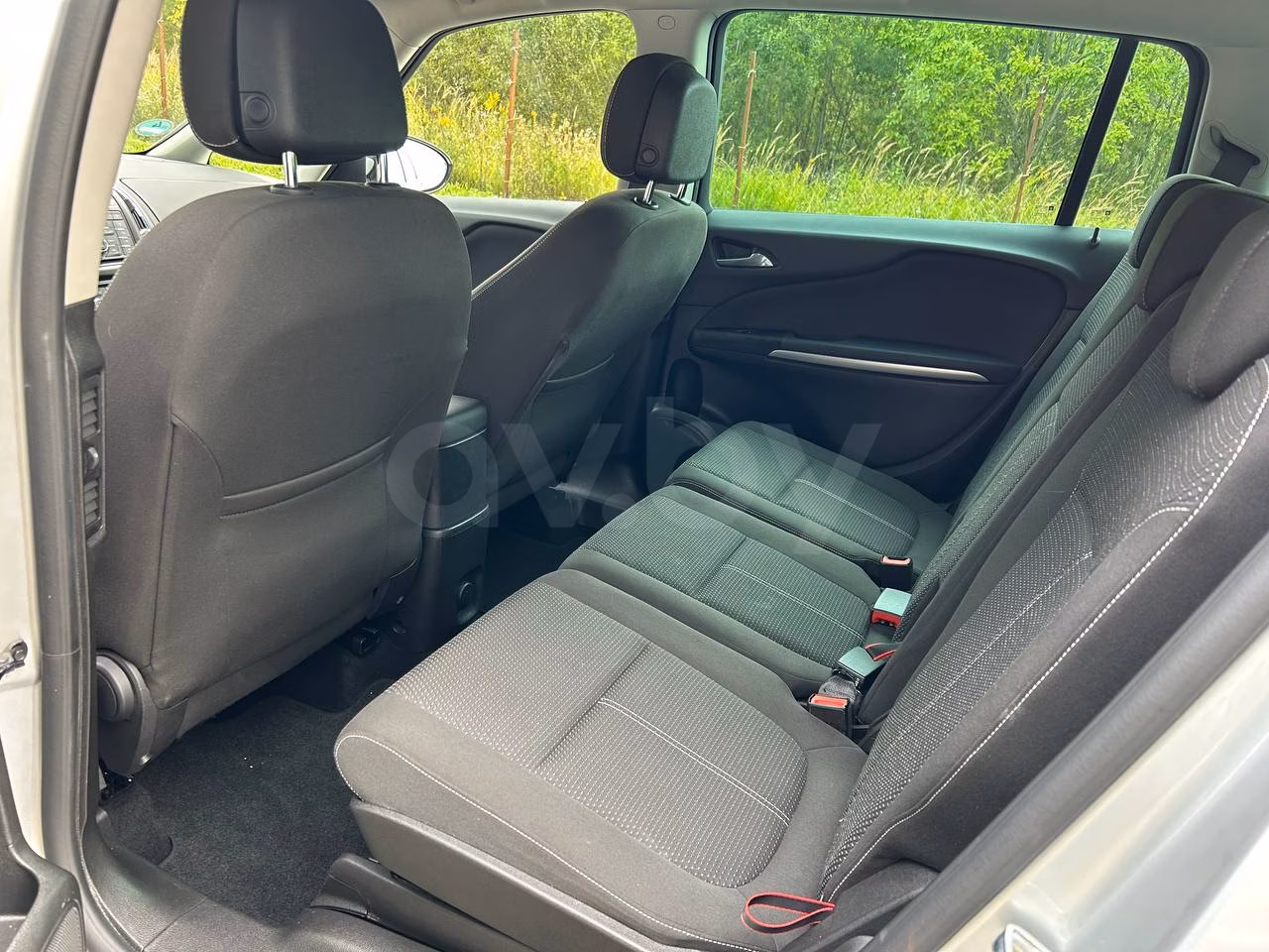 Opel Zafira фото 15