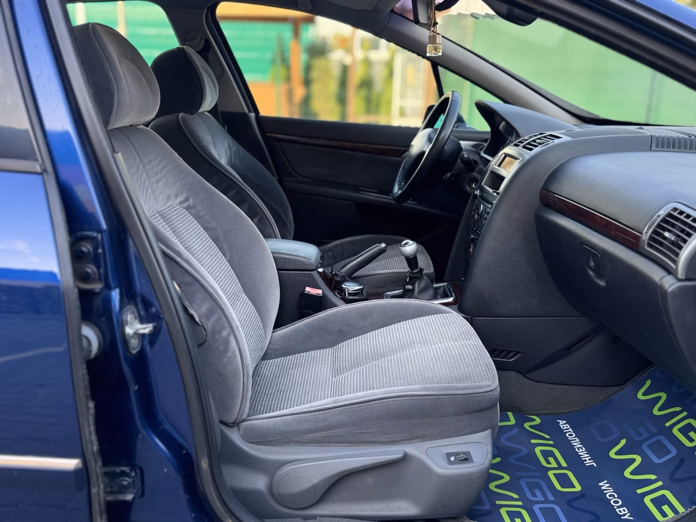 Peugeot 407 фото 20