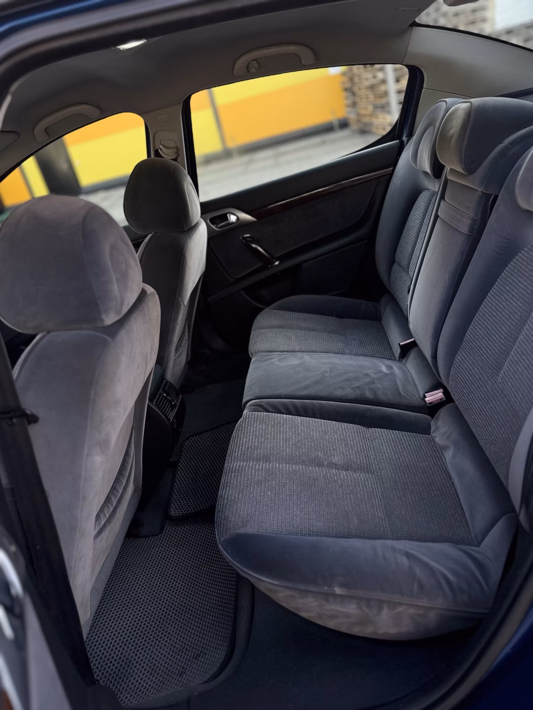 Peugeot 407 фото 23
