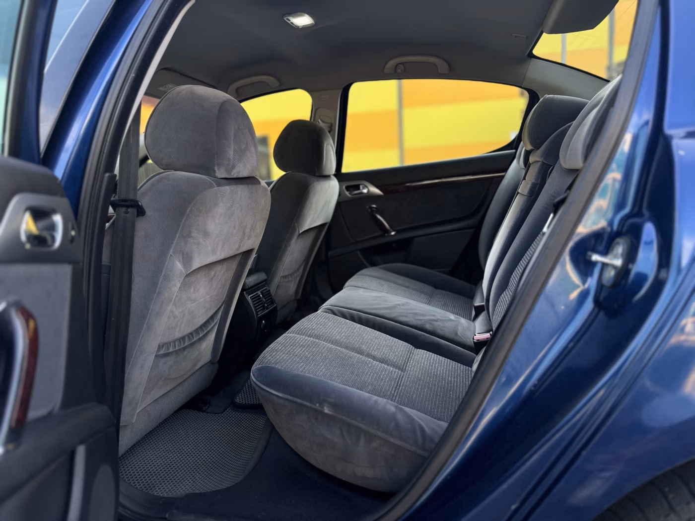 Peugeot 407 фото 27
