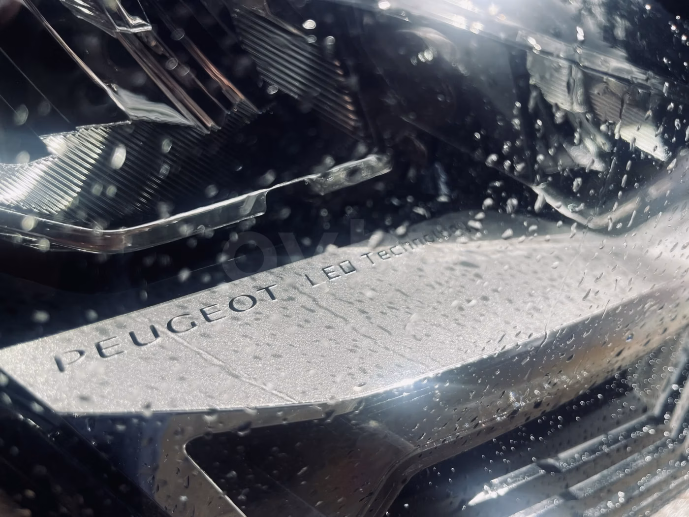 Peugeot 5008 фото 11