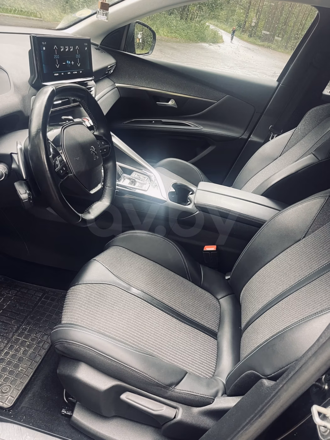 Peugeot 5008 фото 18