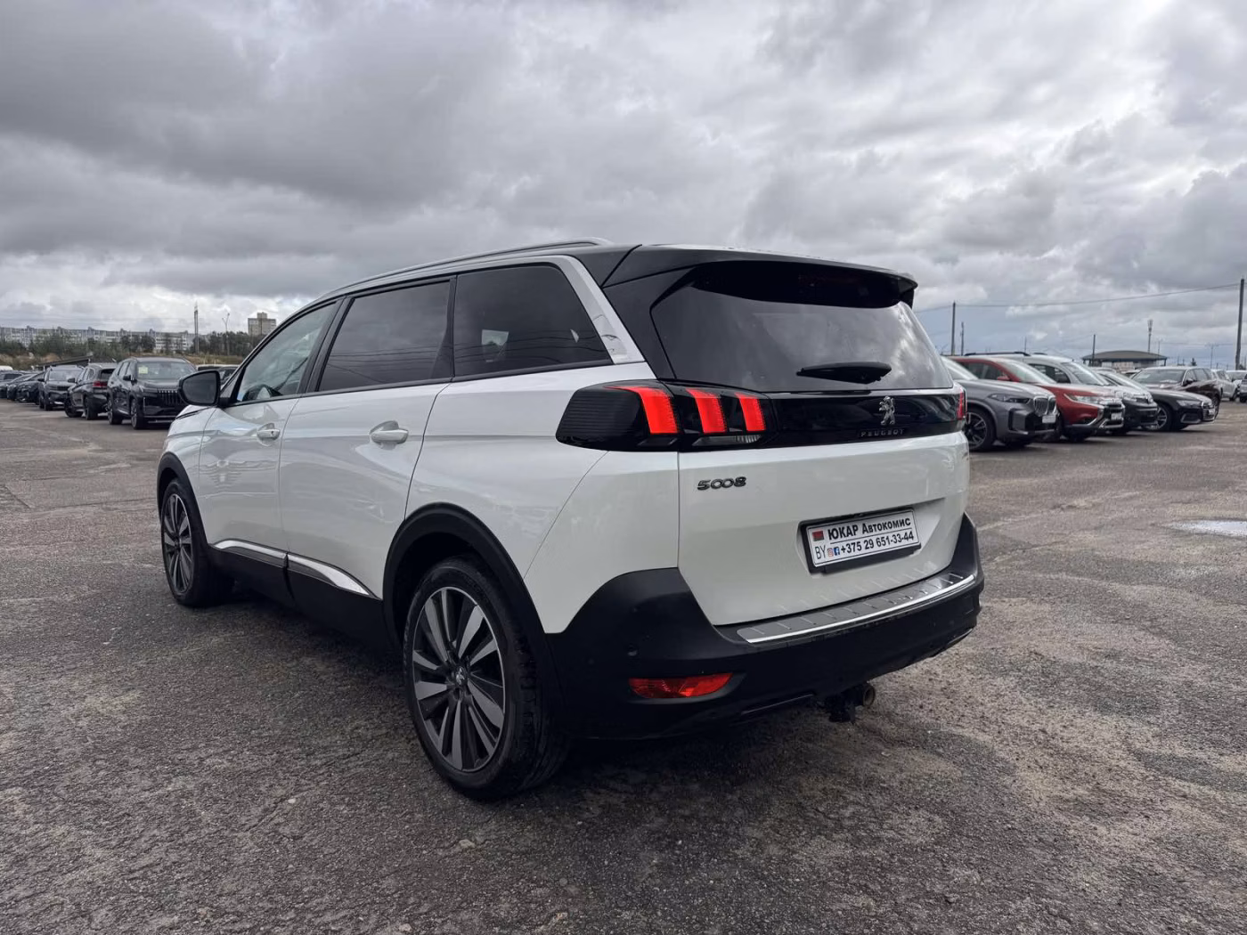 Peugeot 5008 фото 8