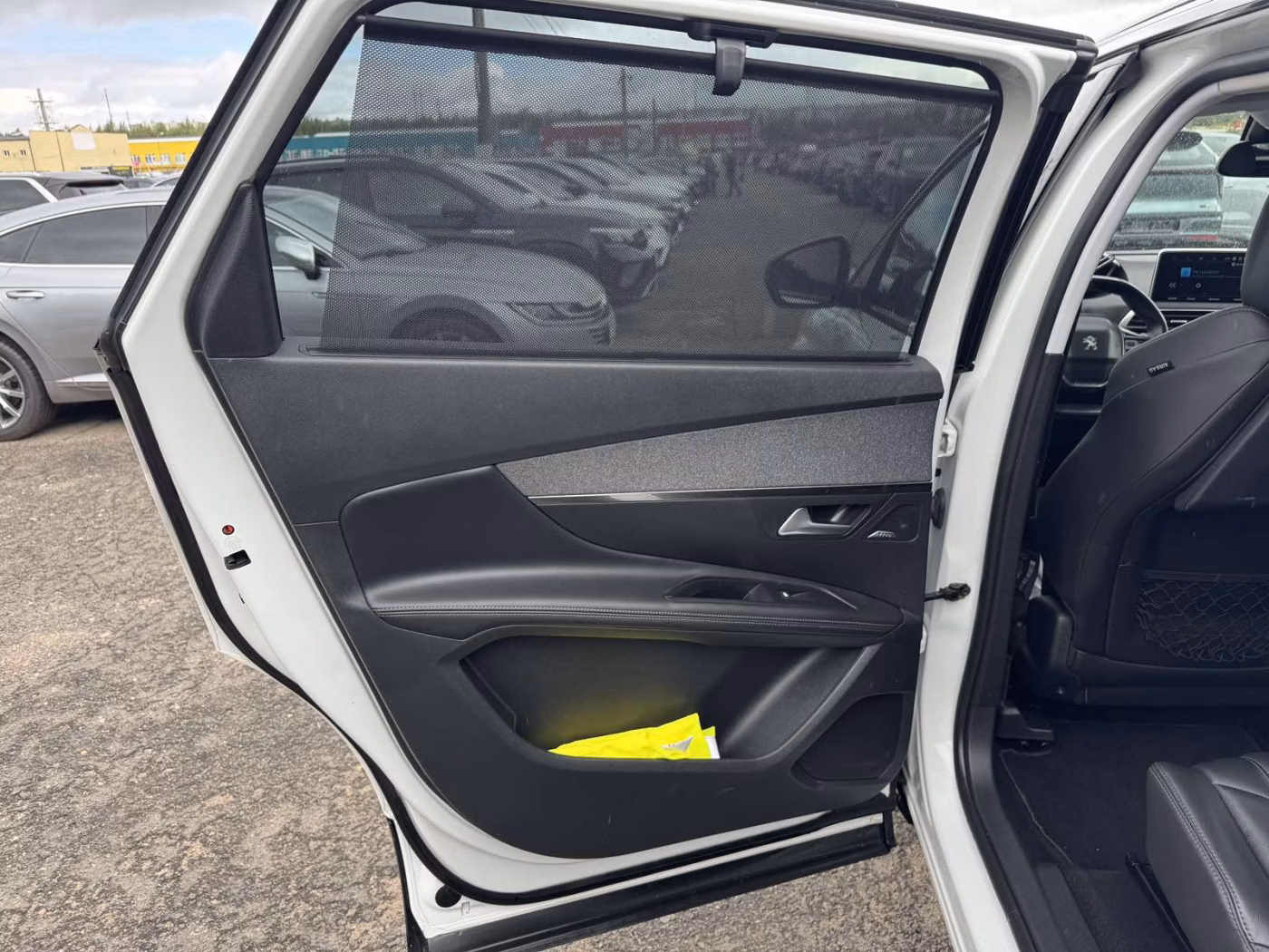 Peugeot 5008 фото 12