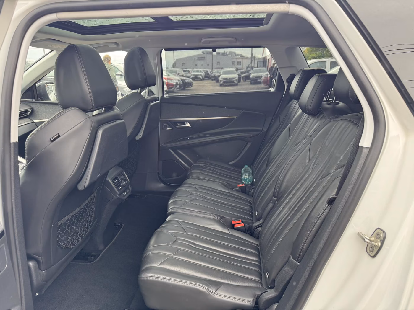 Peugeot 5008 фото 13