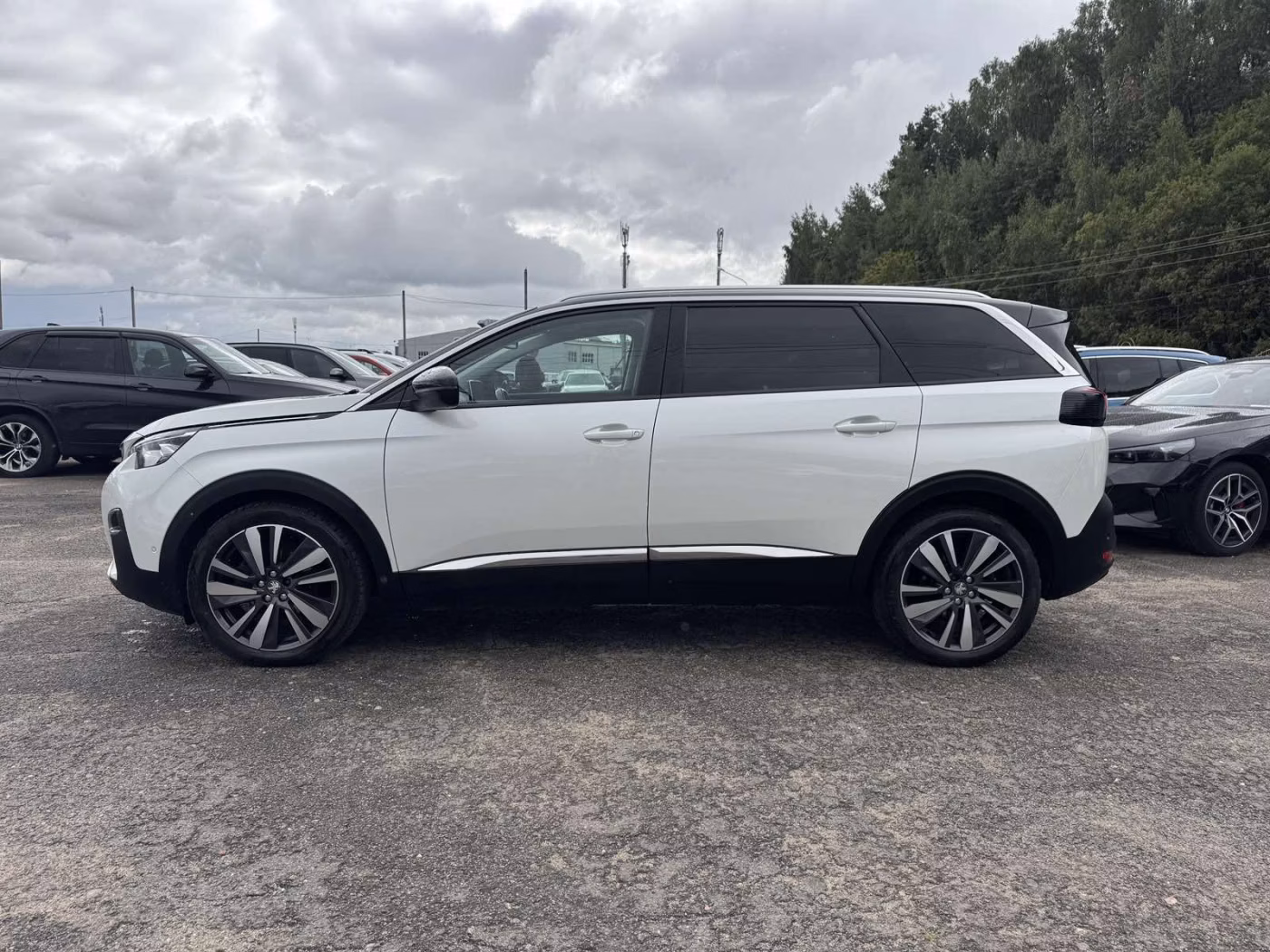 Peugeot 5008 фото 3