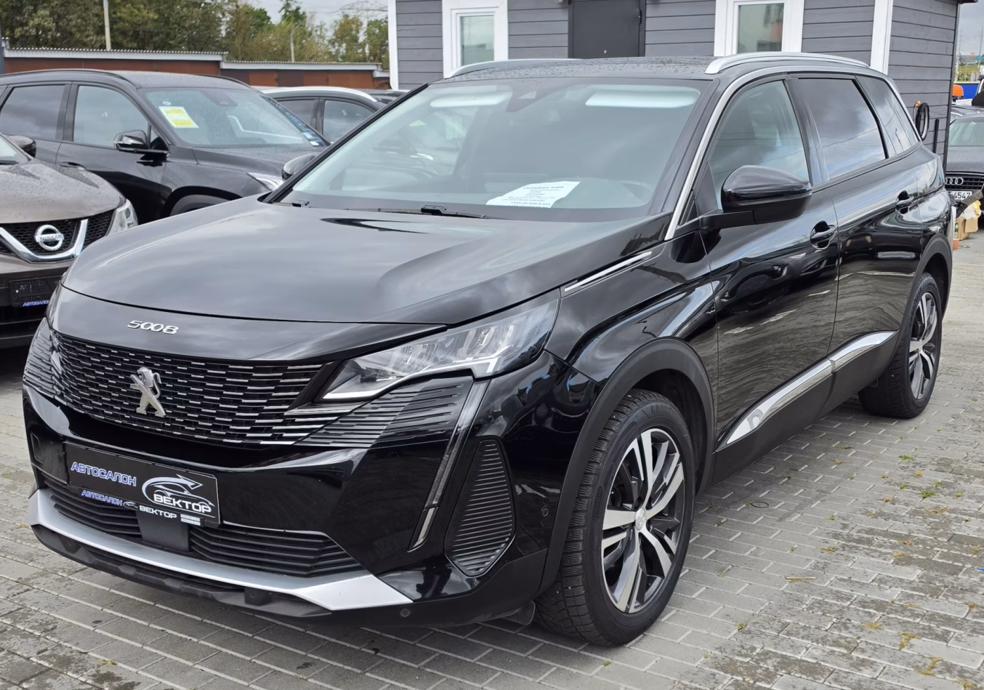 Peugeot 5008 фото 3