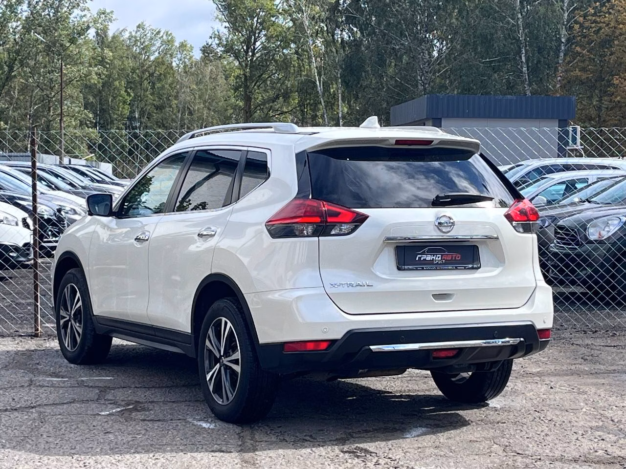 Nissan X-Trail фото 3