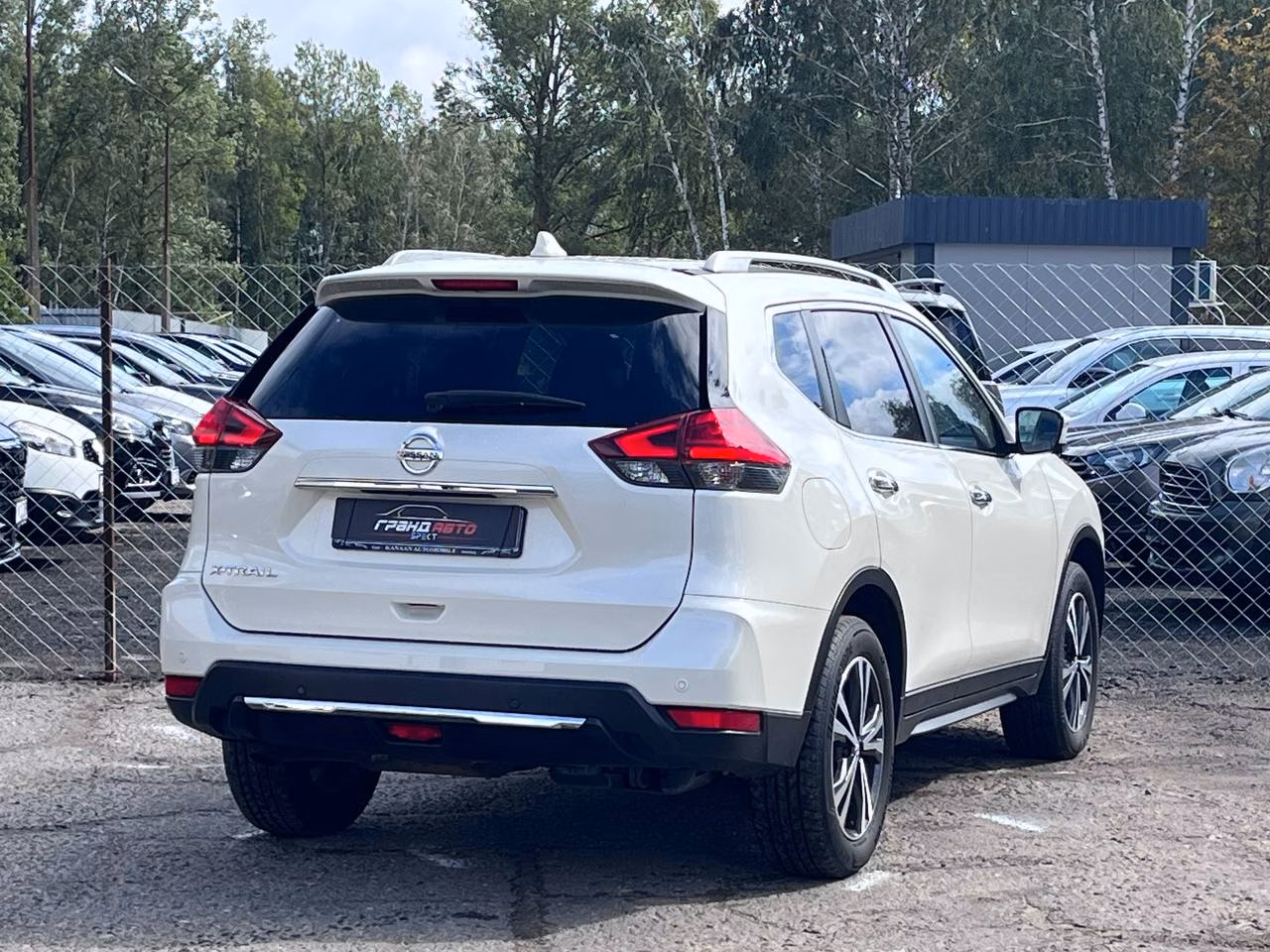 Nissan X-Trail фото 4