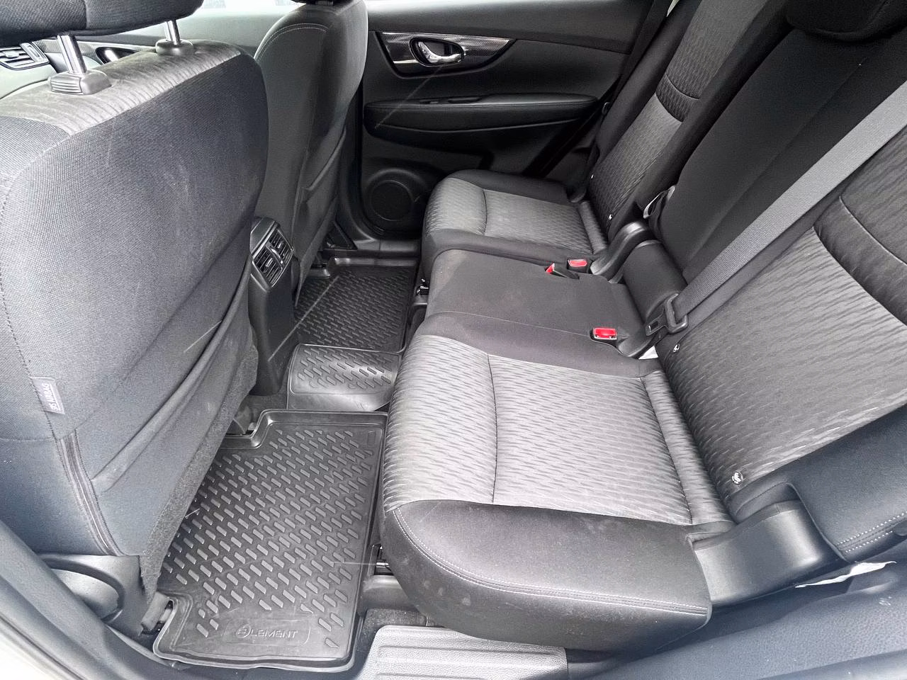 Nissan X-Trail фото 8