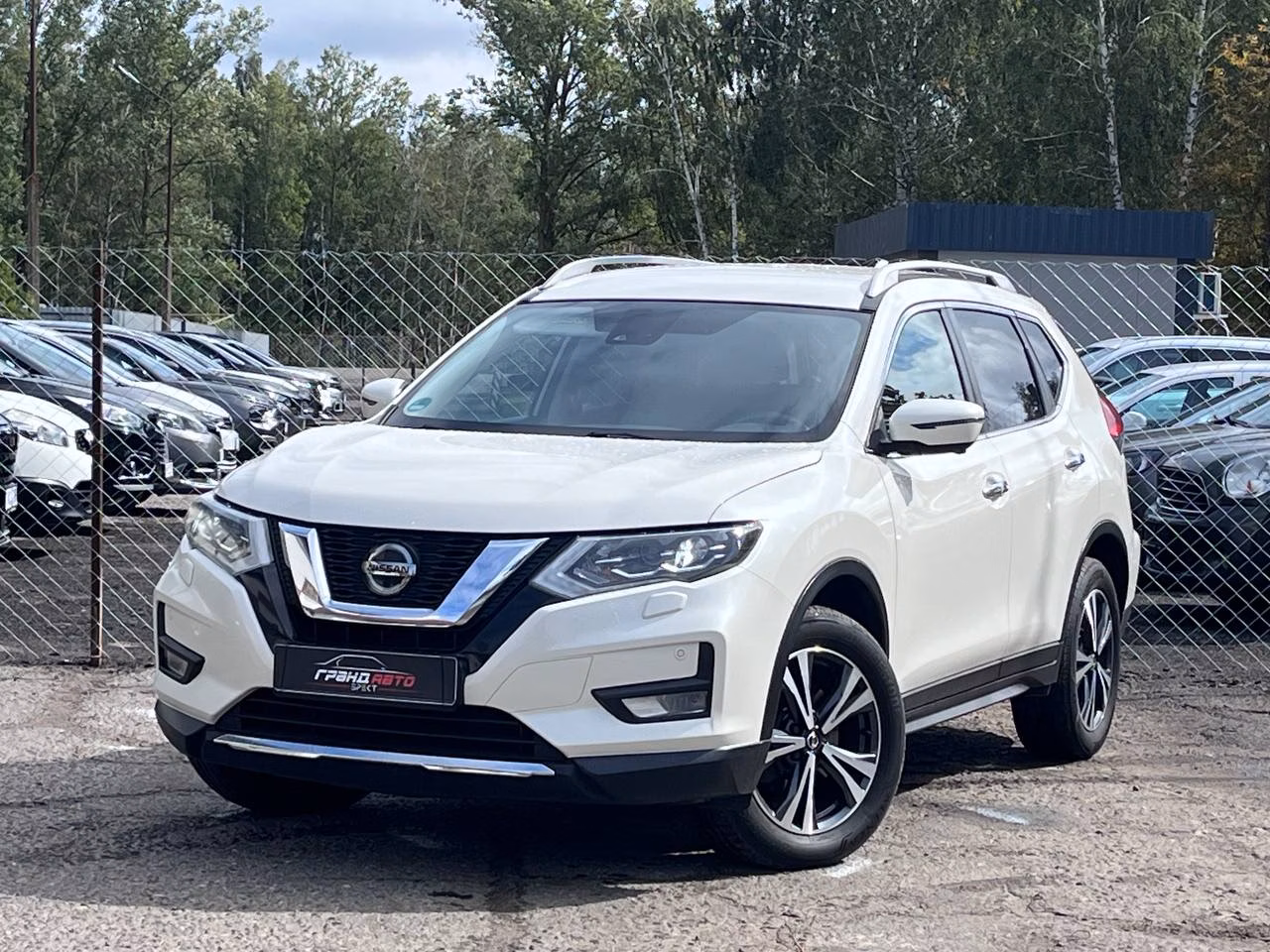 Nissan X-Trail фото 2