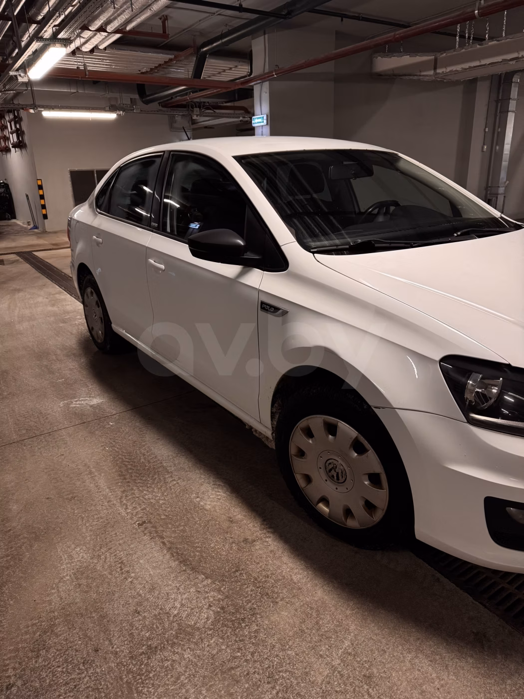 Volkswagen Polo Sedan фото 5