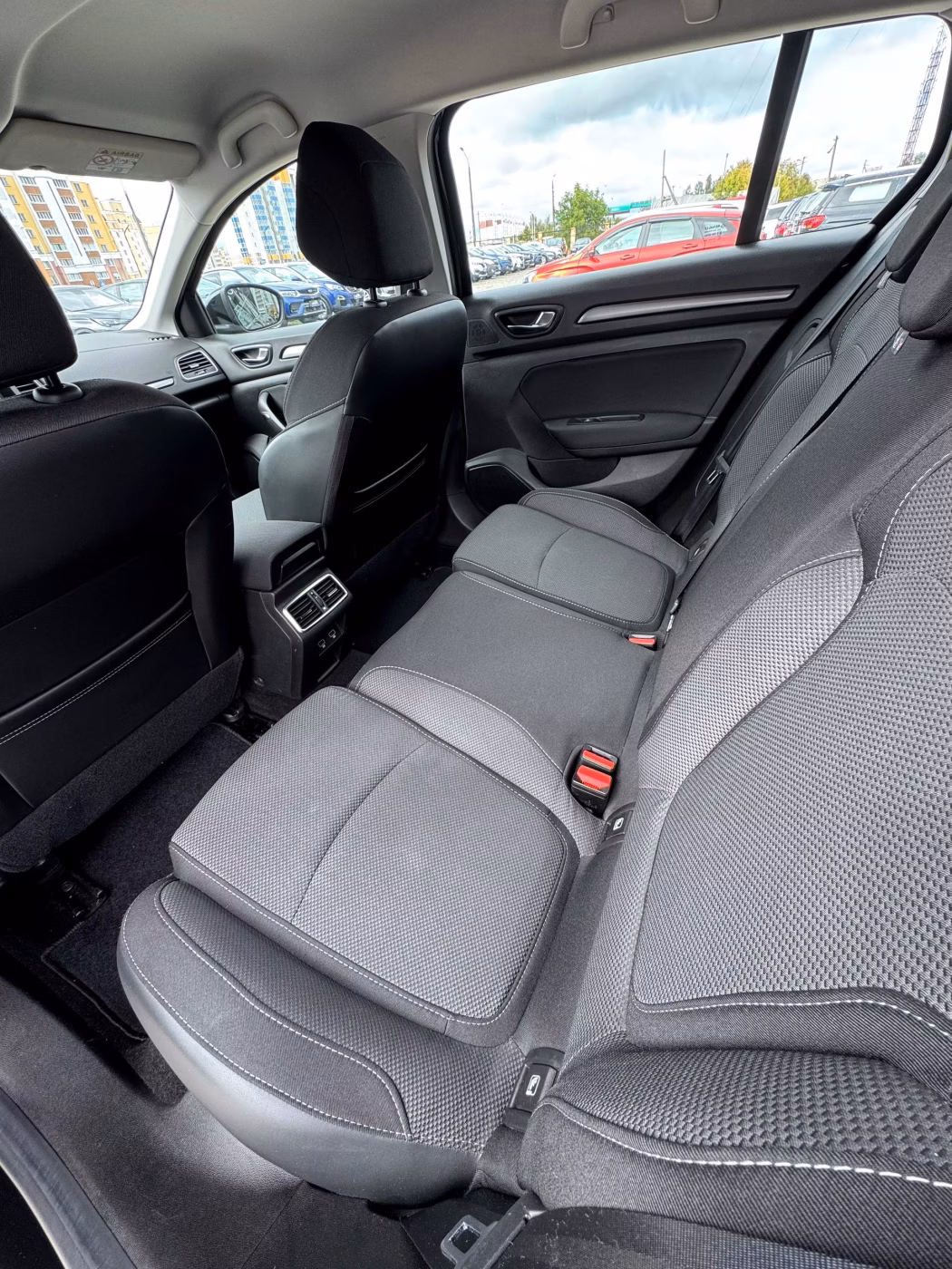 Renault Megane фото 11