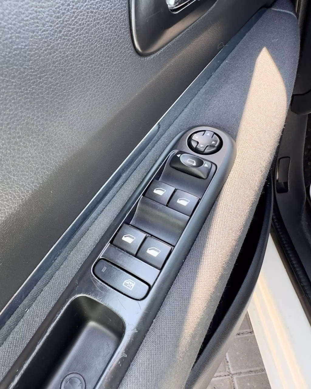 Peugeot 5008 фото 16